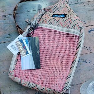Kavu Yoho Sling Geometric Design